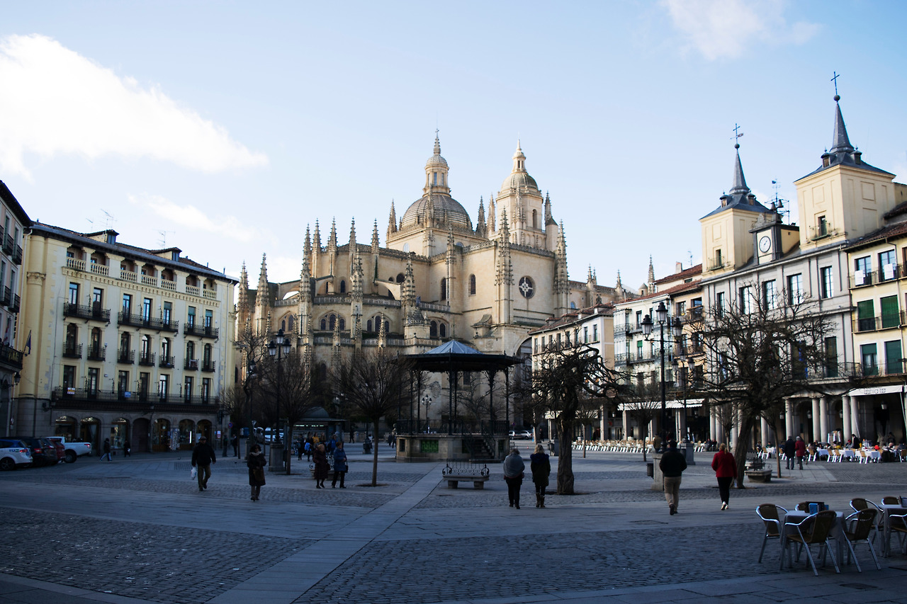 10 세고비아 마요르 광장.jpg