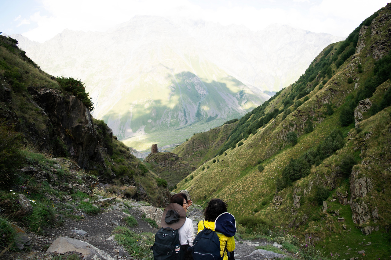 게르게티 성삼위일체 성당 올라가는 길.jpg