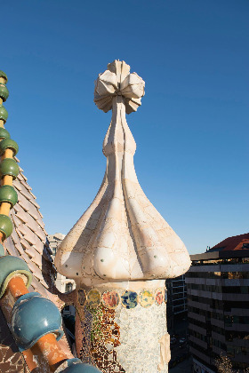 카사 바트요 굴뚝 2-1).jpg