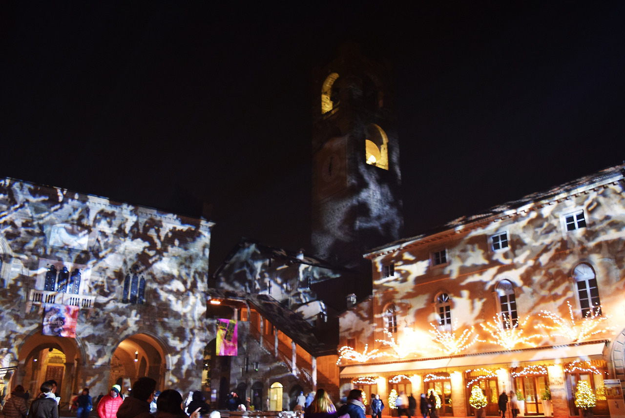 베르가모 치타 알타 광장.jpg