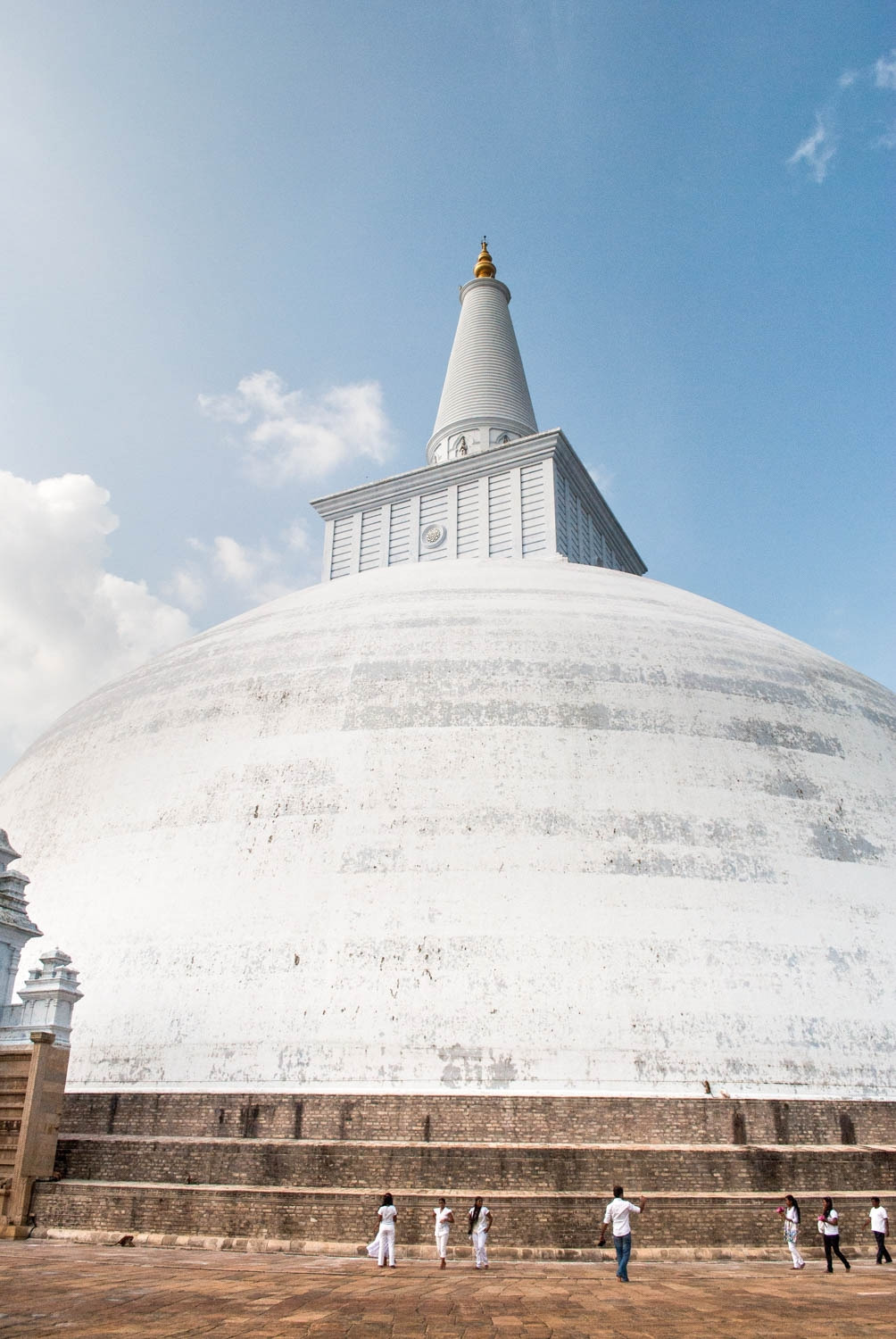 루완발리 다고바 (2).jpg