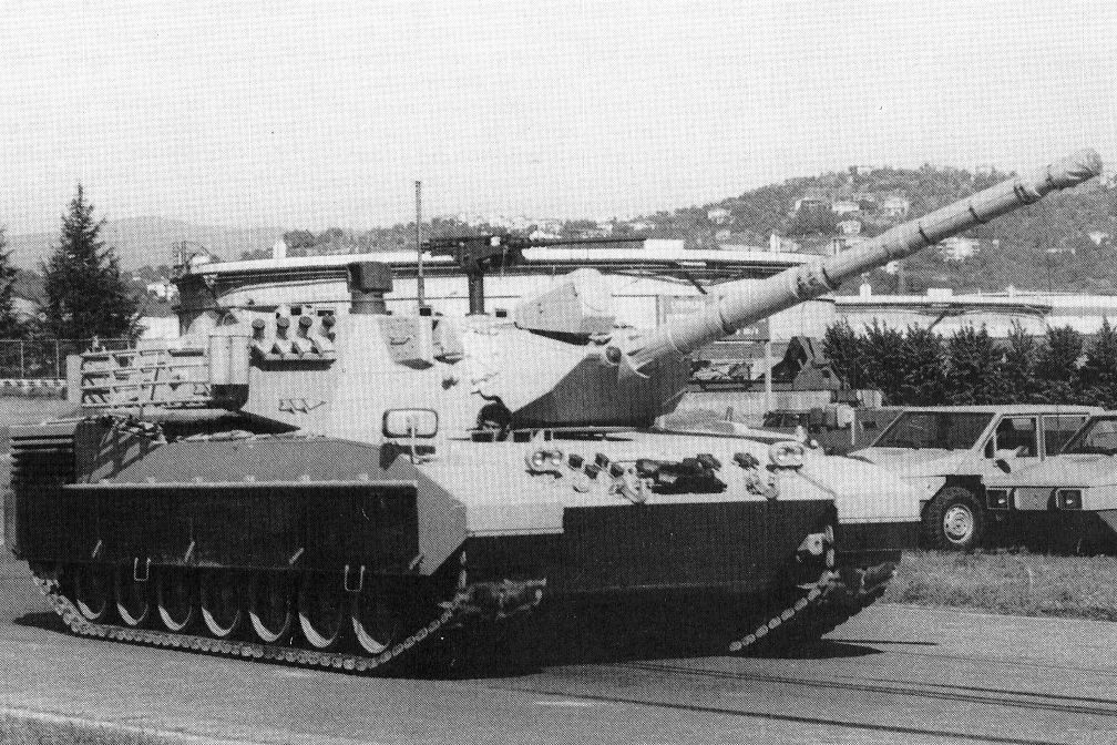 13_of-40_main_battle_tank_Italy_Italian_Army_004.jpg