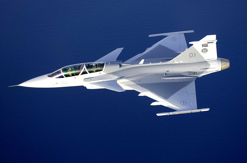 7.AIR_JAS-39D_Gripen_Rotated_lg.jpg