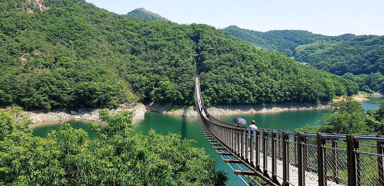 제천 옥순봉 출렁다리.jpg