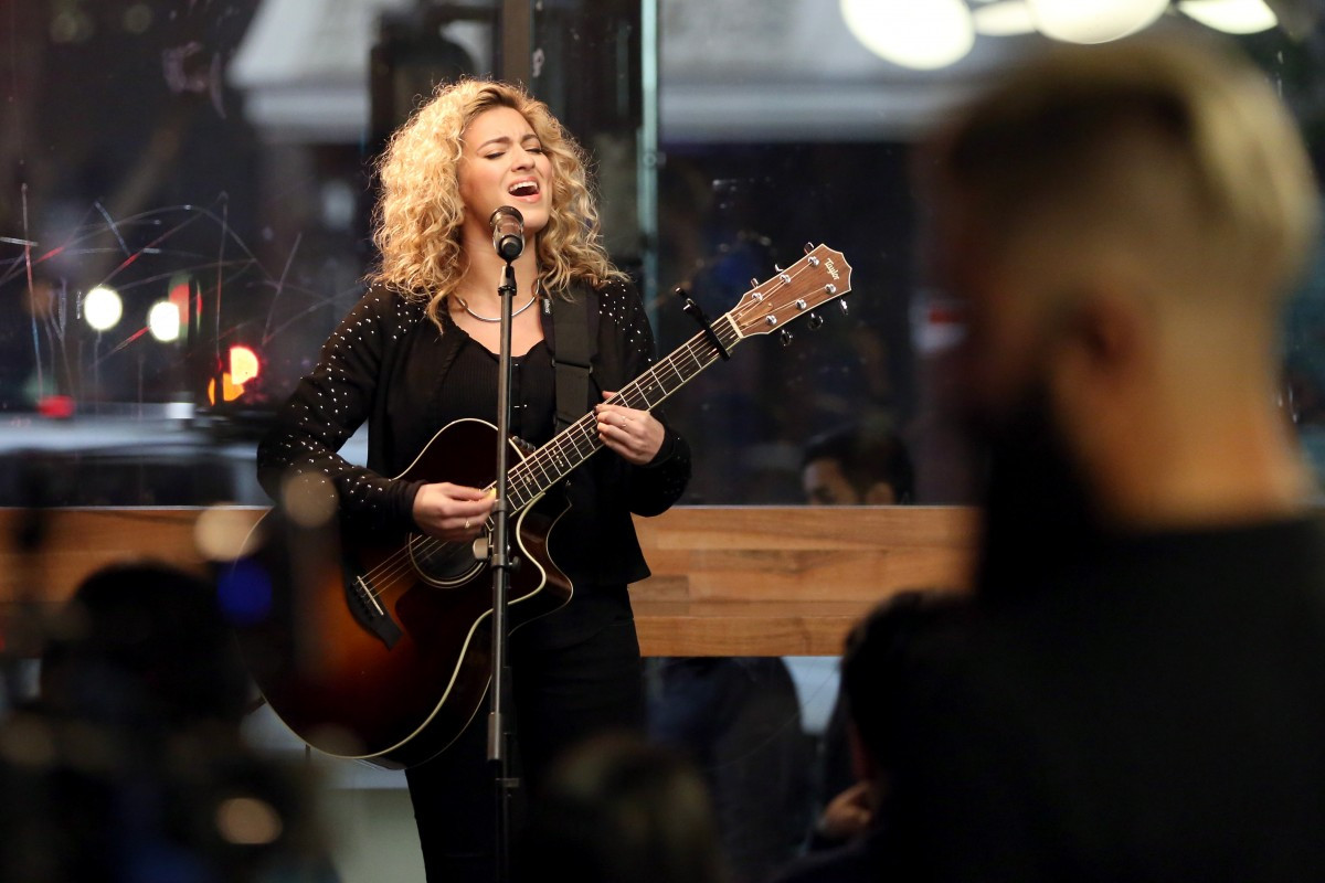 ToriKelly_Forbes-1200x800.jpg