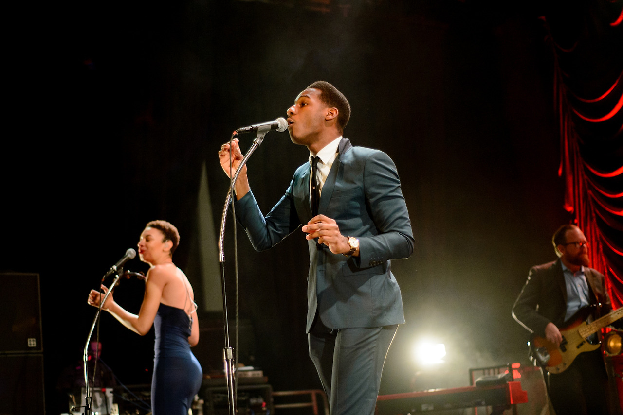 LeonBridges-18.jpg