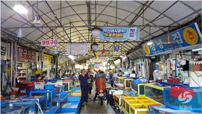 8. 시장.jpg