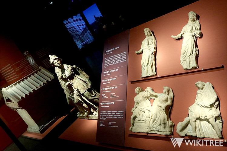 IMG_9407 장식 기와.jpg