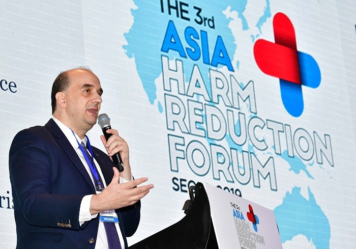 AHRF-04-콘스탄티노스 파르살리노스.jpg