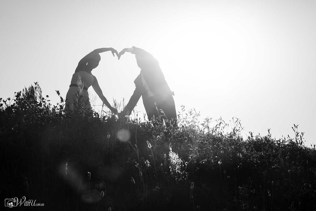 돌보는 노인 부부.jpg