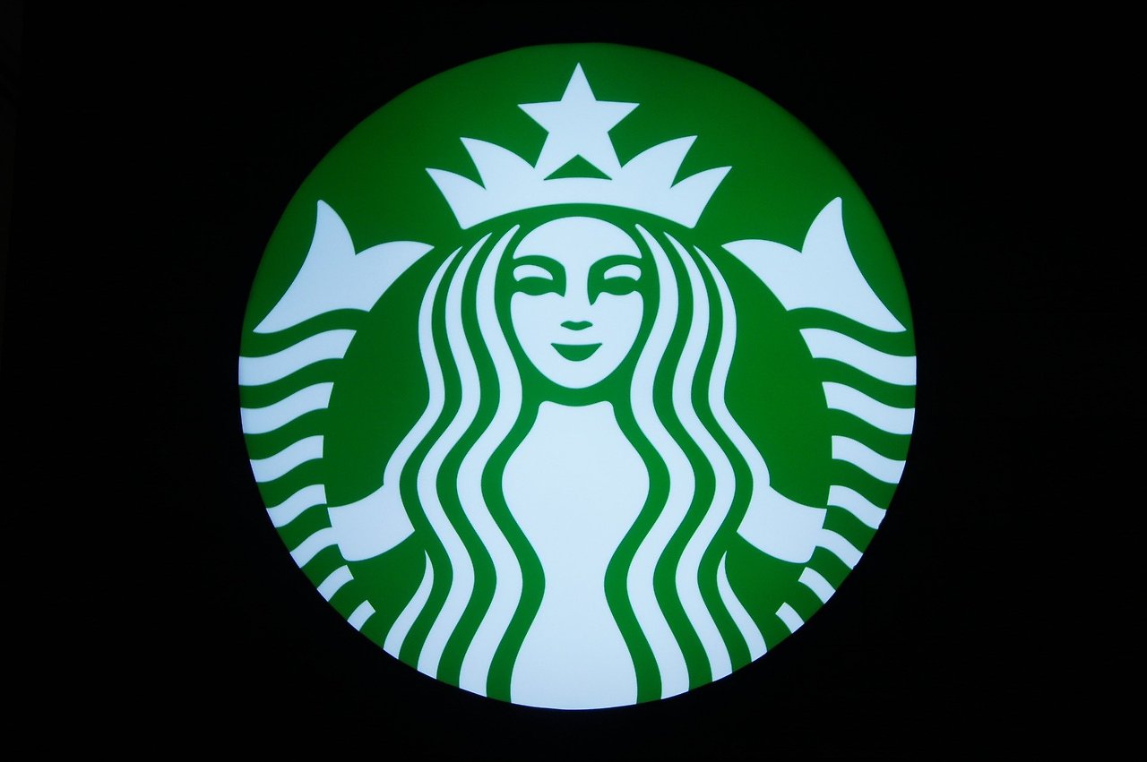 starbucks-1262392_1920.jpg