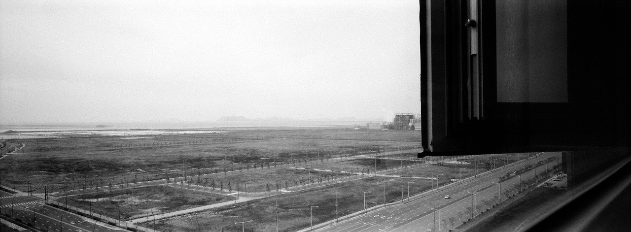 out of window _ 군산 _ 작은파일.jpg