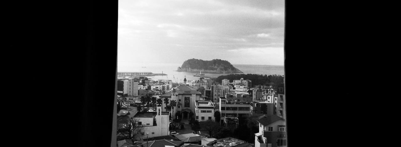 out of window _ 섶섬 _ 작은파일.jpg