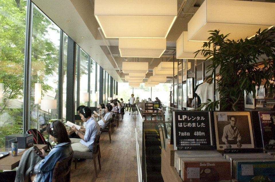 츠타야 취향을 설계하는 곳 마스다 무네아키 다이칸야마 T-SITE 티싸이트 츠타야서점 tsutaya.jpg