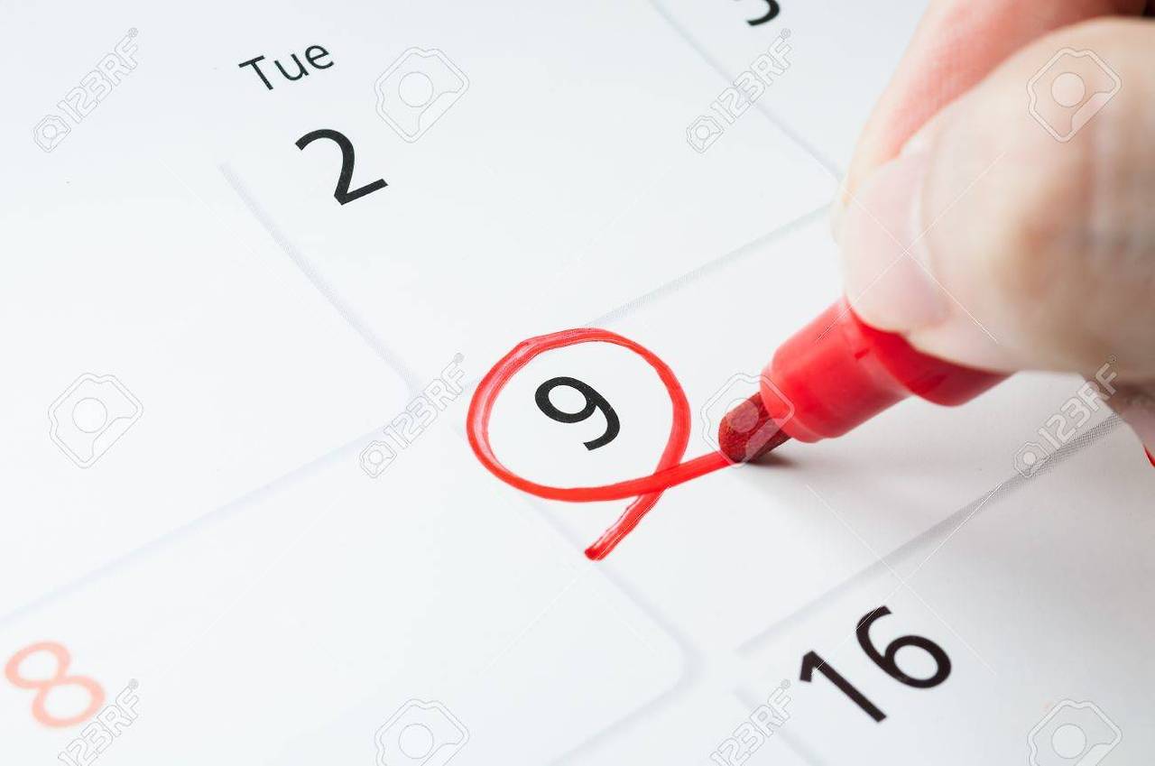 19281388-빨간-동그라미-9시에-달력에-표시하십시오.jpg