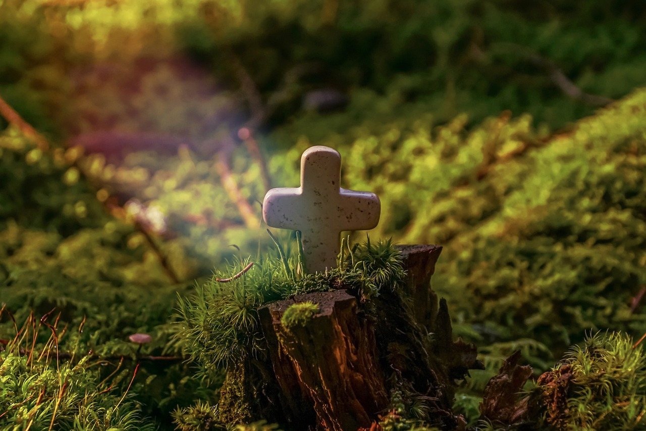 cross-4565198_1280.jpg