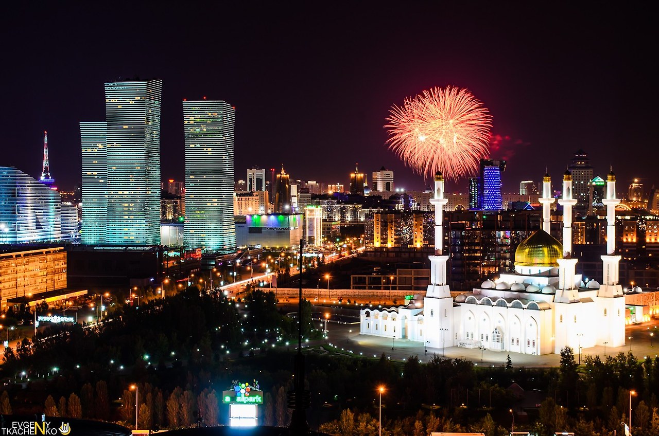 astana-at-night-kazakhstan-9.jpg