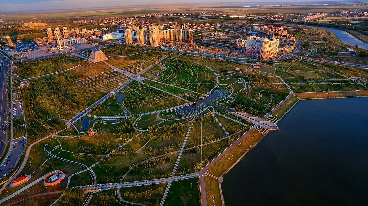 대통령 공원 Astana Presidential park.jpg
