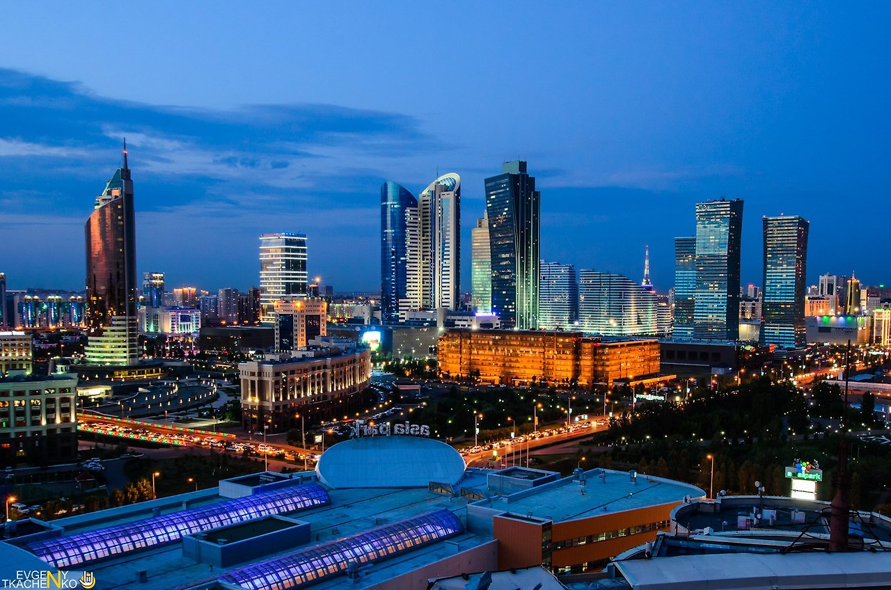 astana-at-night-kazakhstan-2.jpg