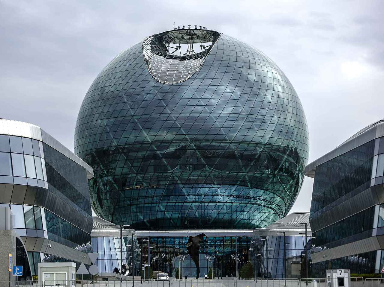 카작스탄 파빌리온.jpg