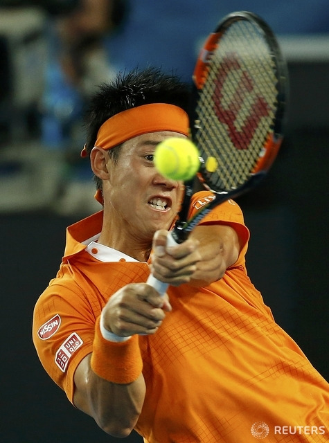 니시코리 케이 백핸드.jpg