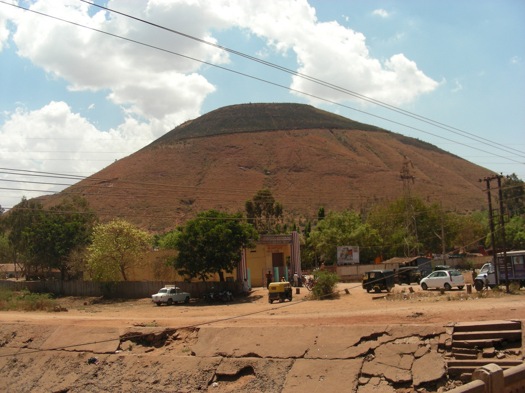 인도 노천 광산.jpg