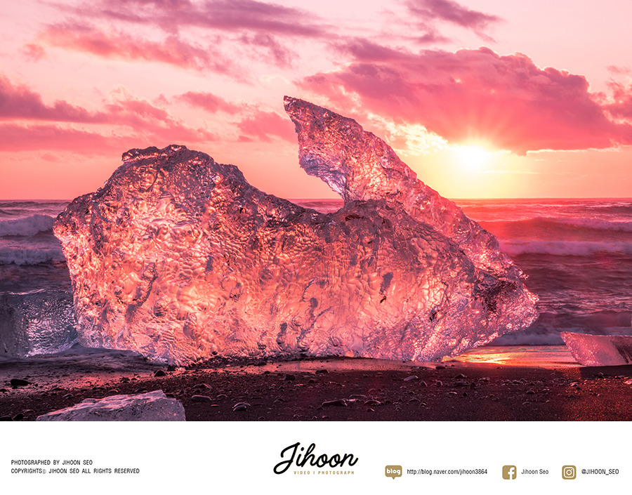 B_1208_Jokulsarlon_서지훈_얼음, 해변일출 B_16-50mm (310컷) 2117 복사본.jpg