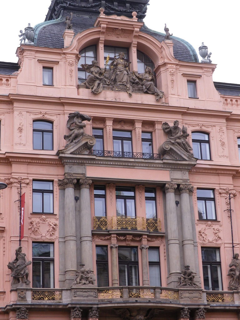 카프카가 다니던 보험회사.jpg