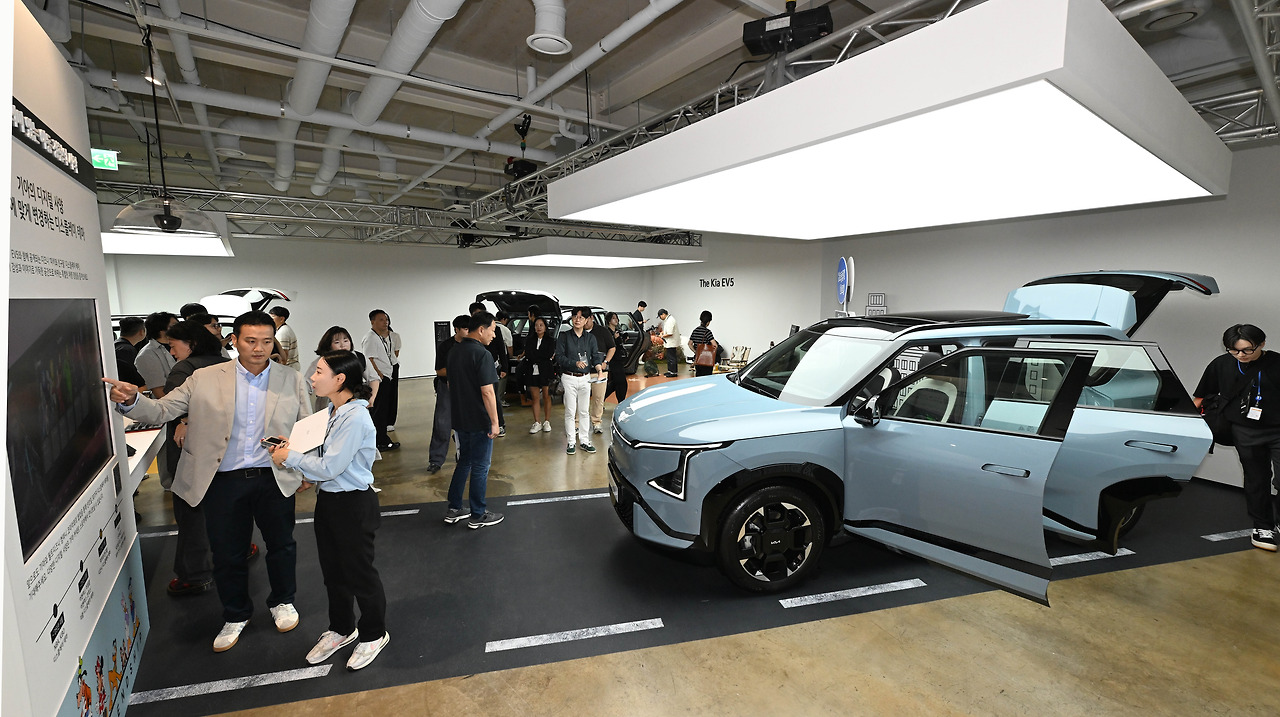 250903 기아, 더 기아 EV5 국내 첫 발표 및 계약 개시(7).jpg