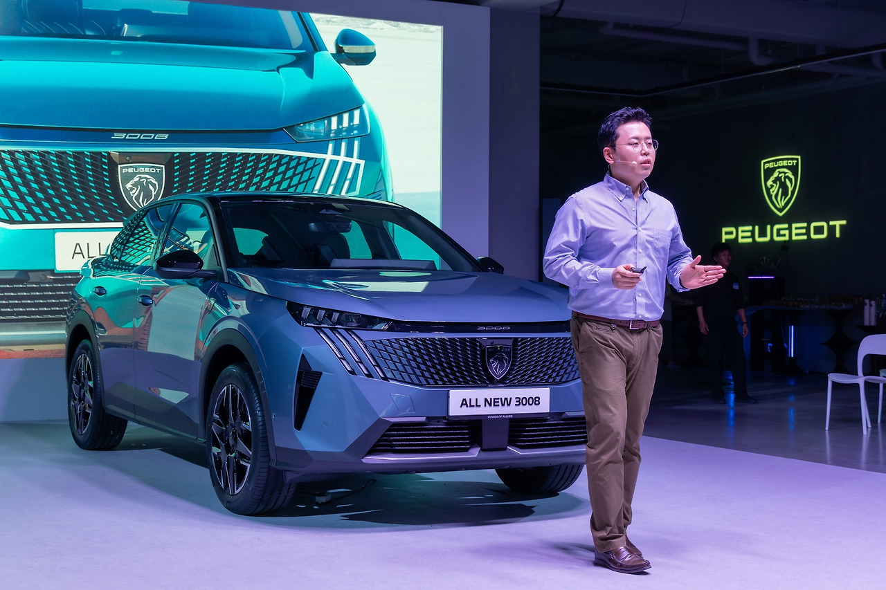 사진자료9-푸조 올 뉴 3008 스마트 하이브리드 프리미어_김진환 프로덕트 매니저.jpg