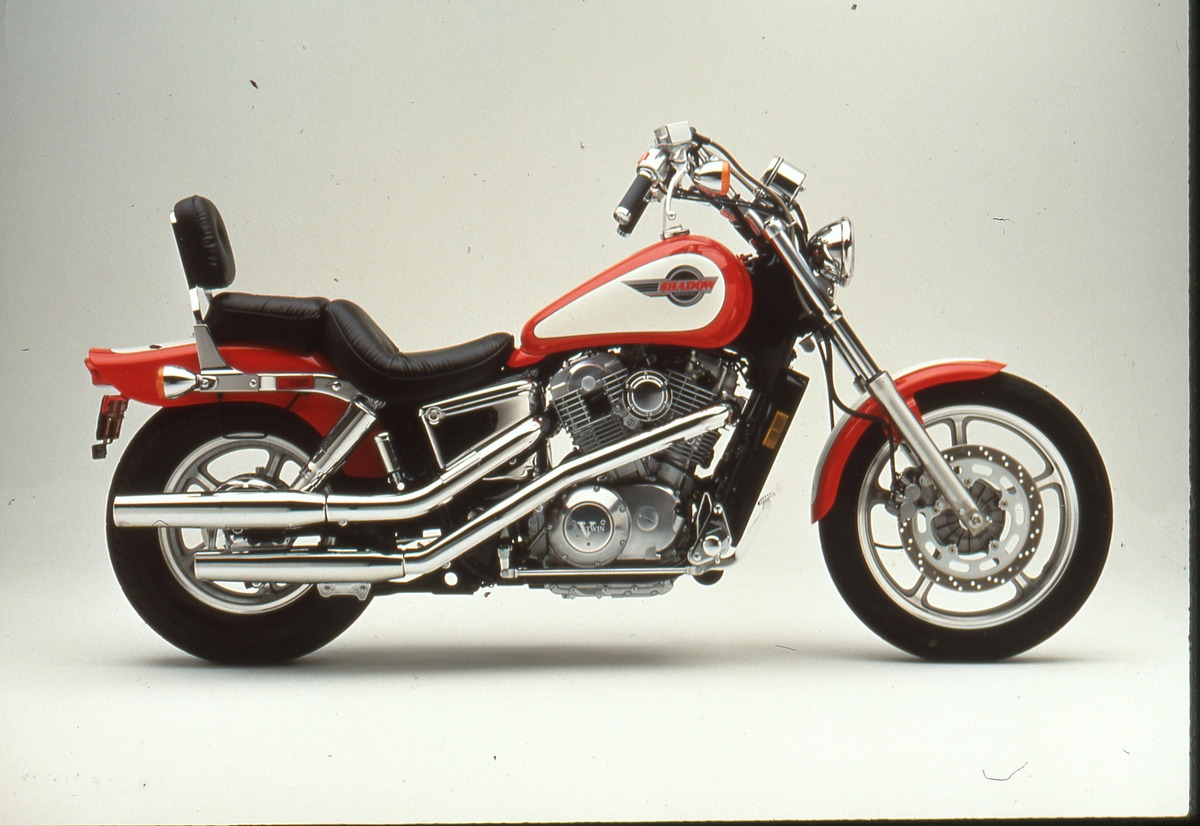 1993 Shadow 1100.jpg