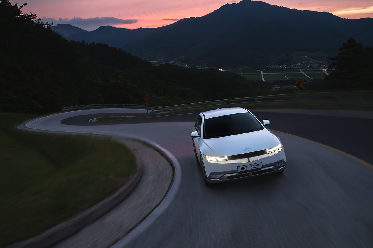 20230707_현대차__!HS_6_!HE_월_SNS 고퀄리티 _!HS_아이오닉_!HE_5_촬영_함양 지안재 길 (1).jpg