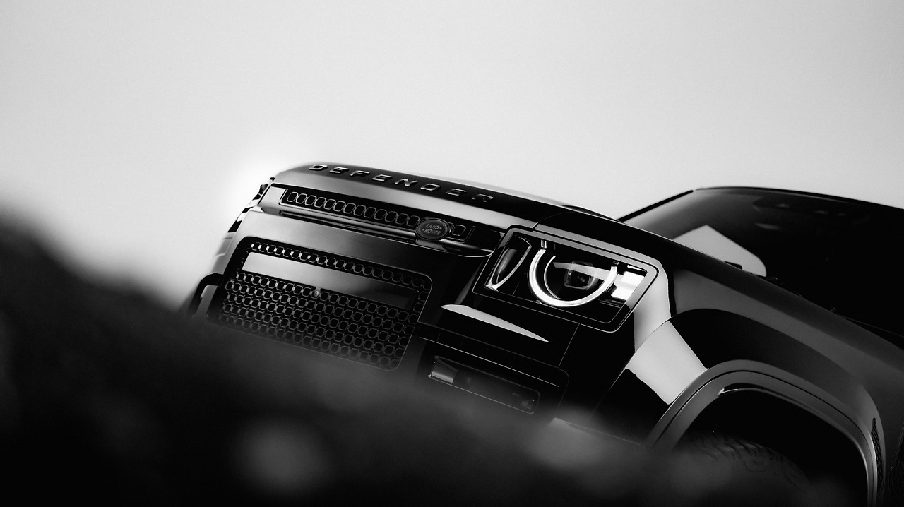 [사진자료] 디펜더, 전설의 ‘로큰롤 스타’ 오아시스와 월드 투어 공식 파트너십 체결 (3).jpg