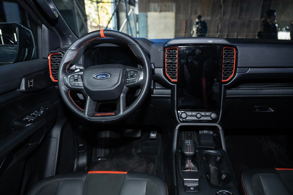 랩터 인테.jpg