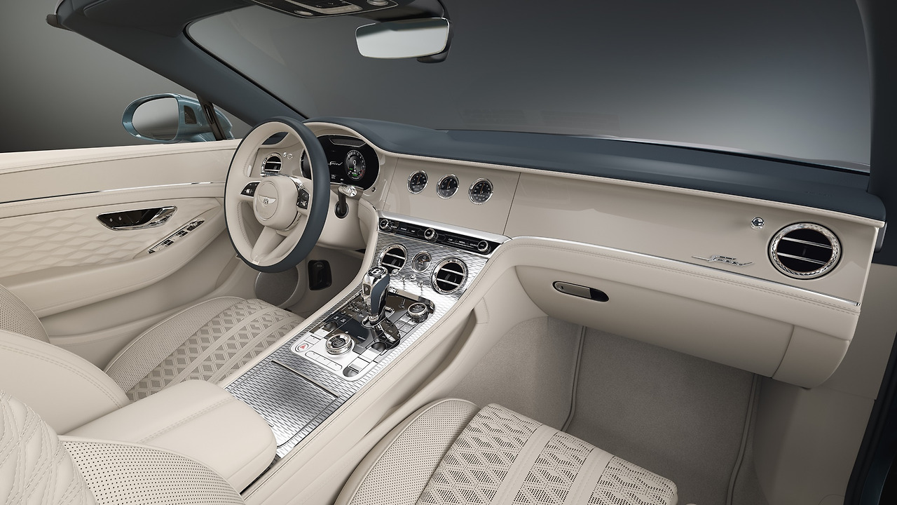 [참고 사진] 벤틀리 뮬리너 퍼스널 커미셔닝 옵션_웨이브 패턴 테크니컬 피니시.jpg