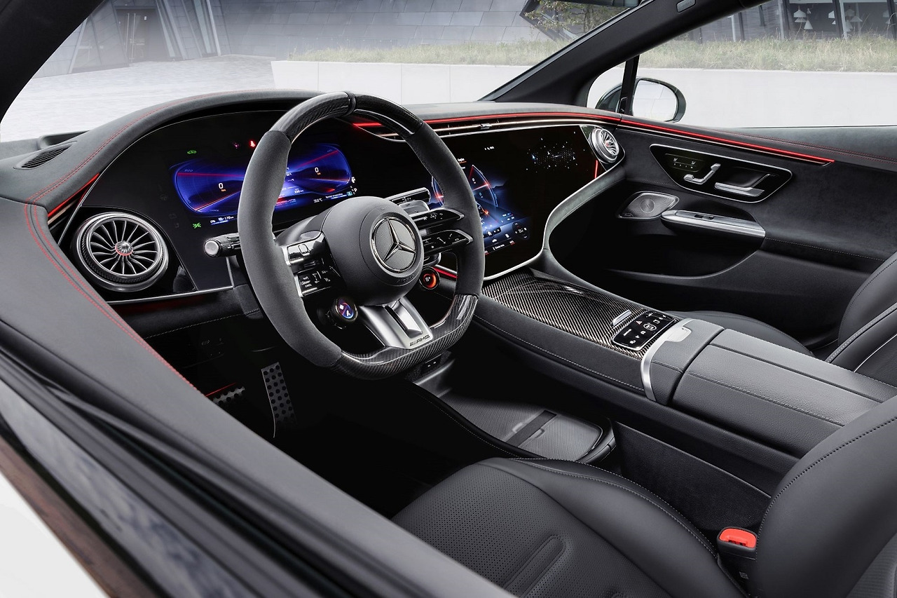 사진5-더 뉴 메르세데스-AMG EQE 인테리어.jpg