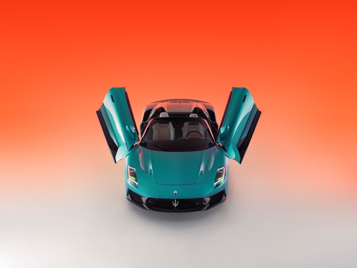 사진자료2-마세라티 슈퍼 스포츠카 MCPURA 첼로(Cielo).jpg