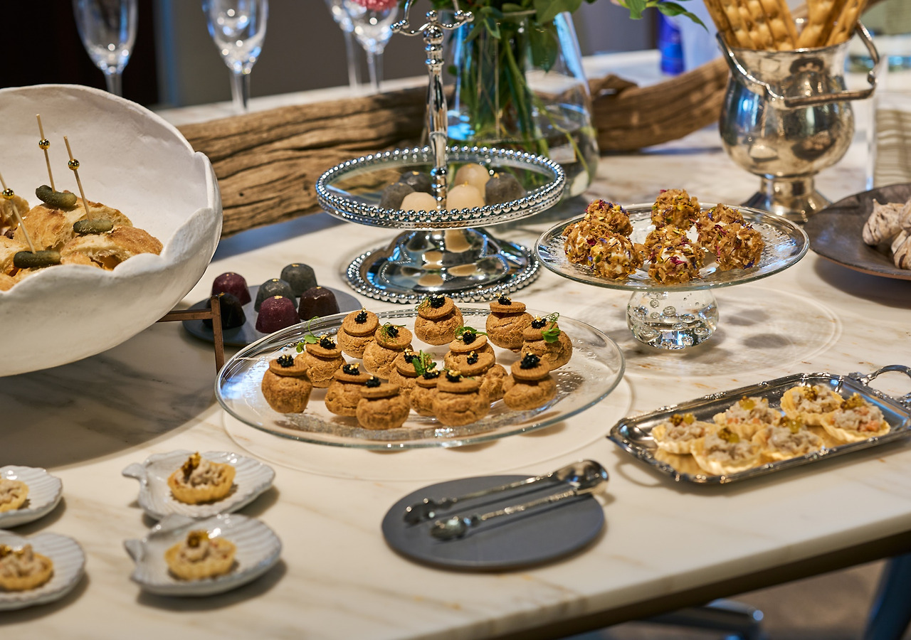 [참고 사진] 벤틀리 플라잉스퍼 2,000호 고객 인도식_세리머니 (3).jpg