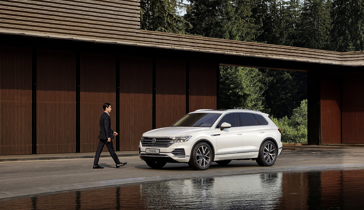 이미지_폭스바겐 2023년형 투아렉 (2).jpg