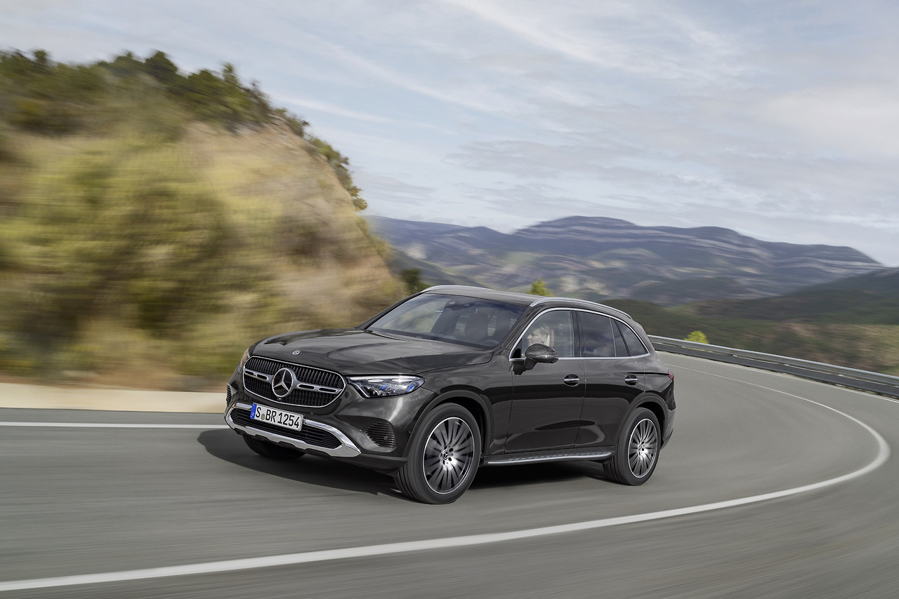 사진2-더 뉴 메르세데스-벤츠 GLC 220 d 4MATIC.jpg