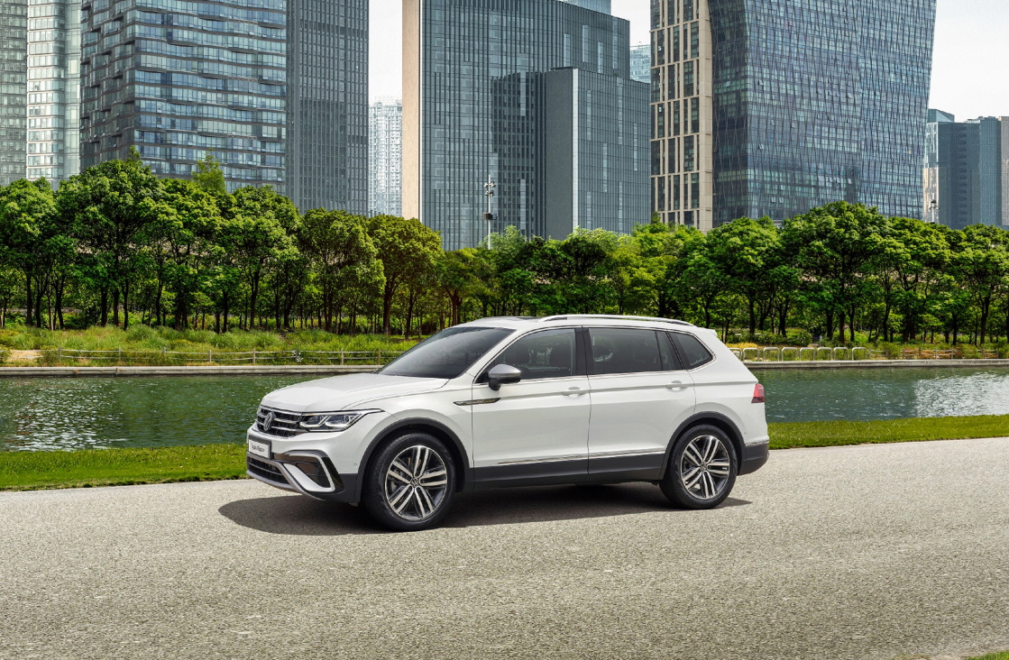 이미지_2023년형 티구안 올스페이스.jpg