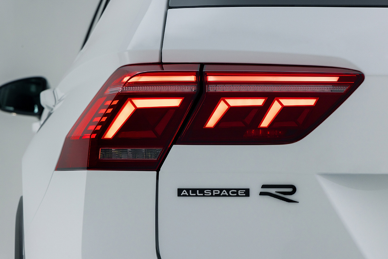 이미지_티구안 올스페이스 R-Line 드레스업 모델 (3).jpg