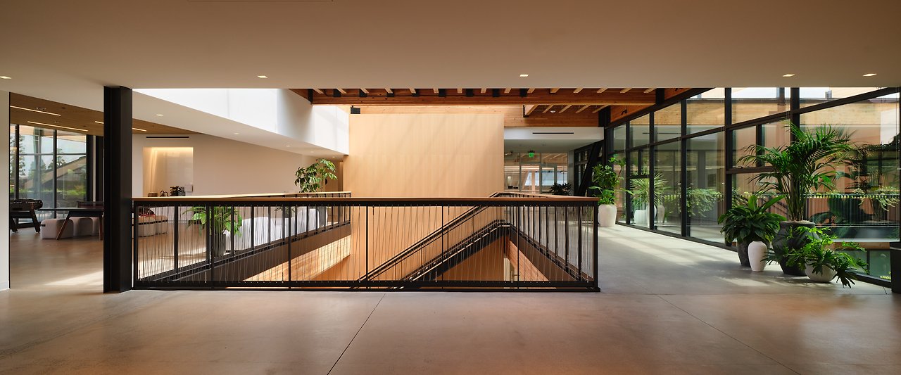 251012 (사진3) 2층 내부.jpg