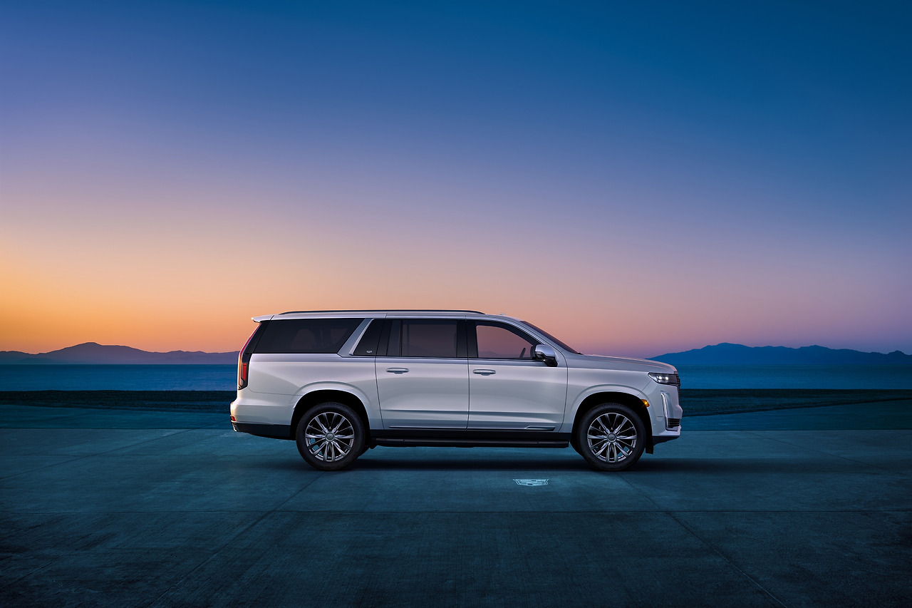 캐딜락_에스컬레이드 ESV.jpg