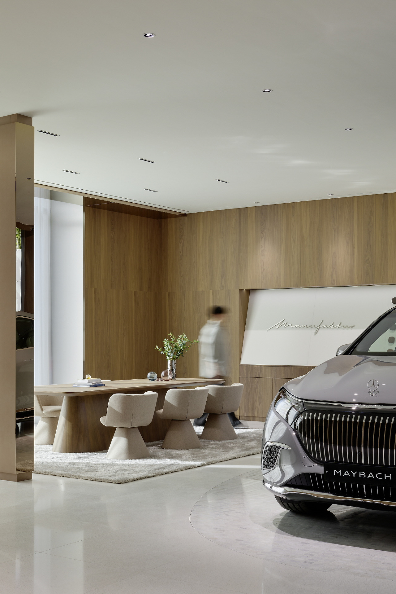 [사진7] 마이바흐 브랜드센터 서울_3층.jpg