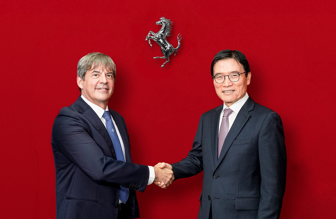 1.페라리코리아 설립.jpg