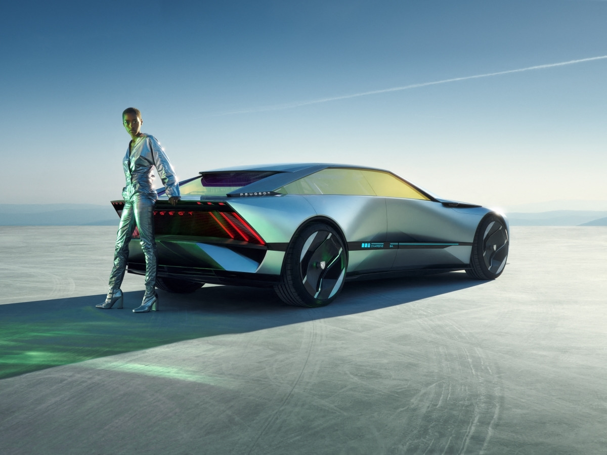 사진자료4-푸조 인셉션 컨셉트(INCEPTION CONCEPT) 후측면.jpg