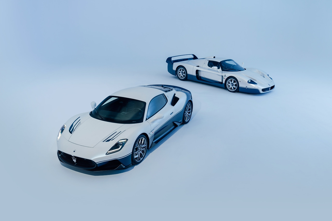 Small-24456-19-maserati-mc12-stradale-mc20-icona.jpg