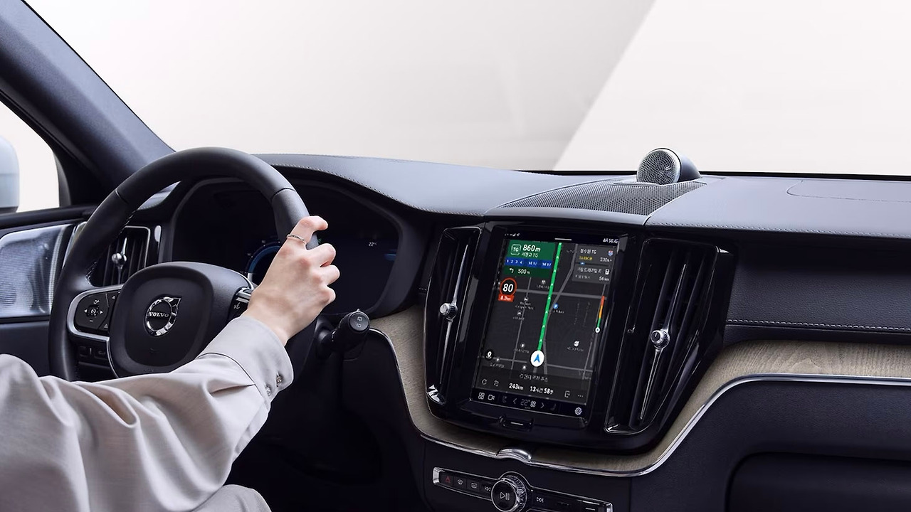 xc60-gallery-1_2560x1097 복사.jpg