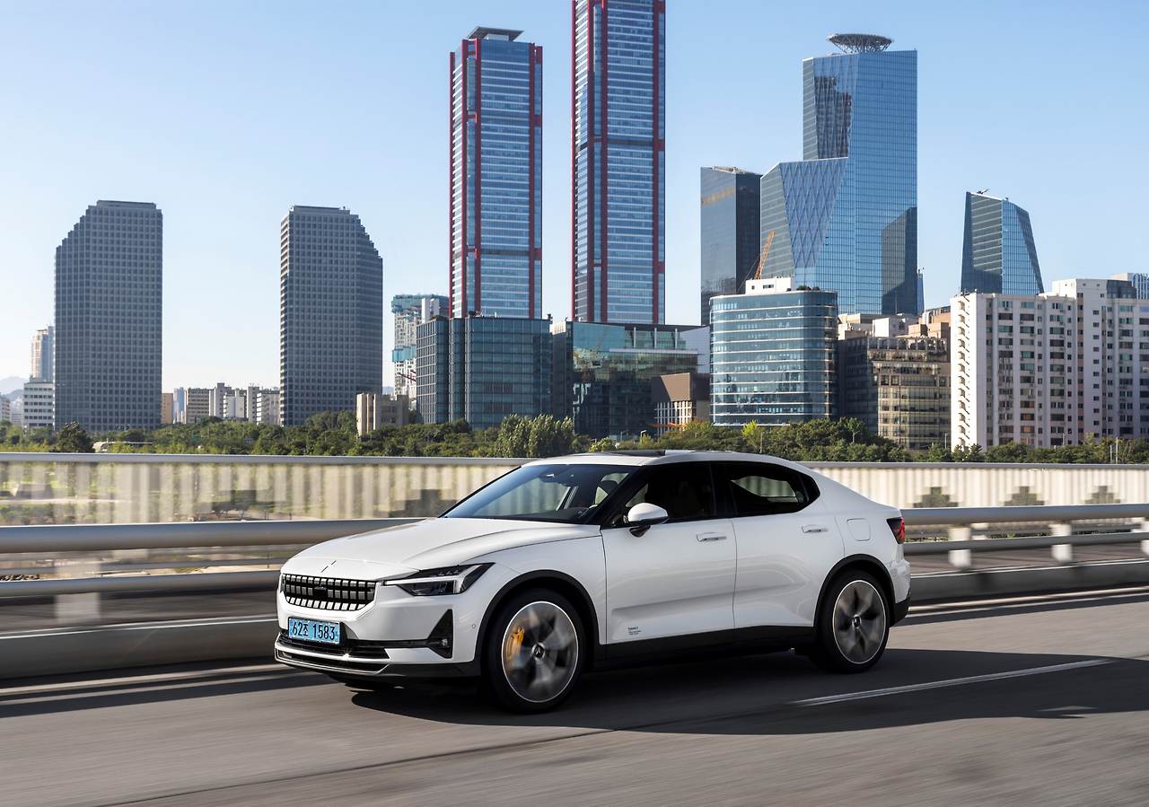 [이미지6] 지난해 한국수입자동차협회 기준 전기차 판매 모델 1위 폴스타 2.jpg